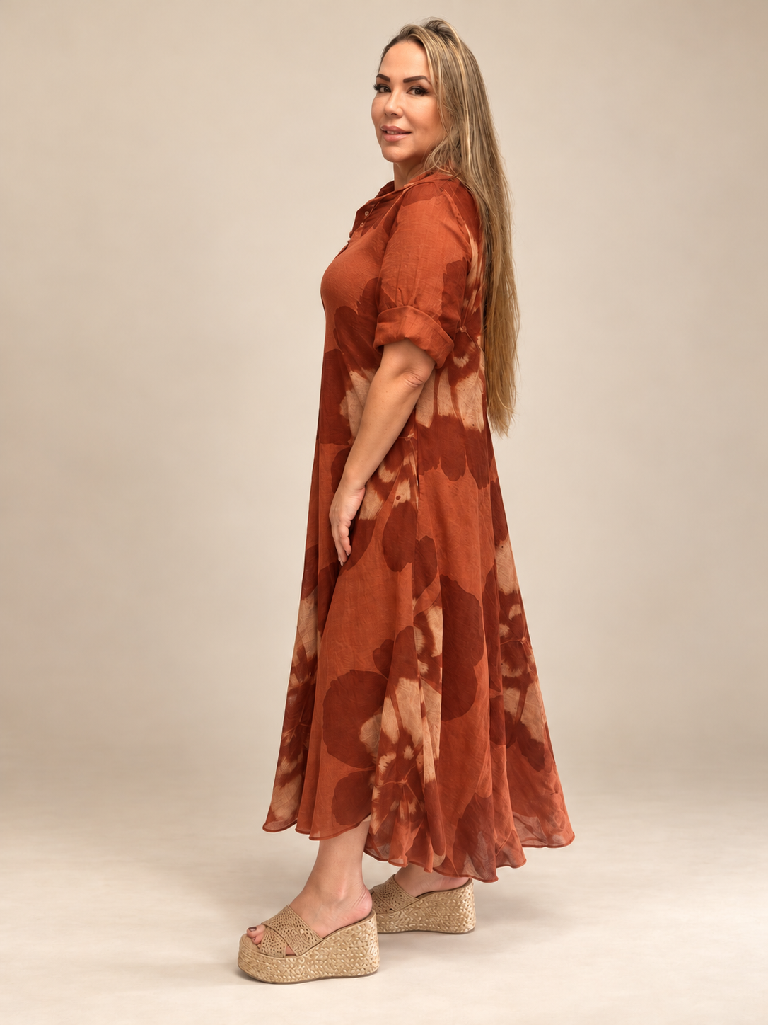 Vestido Largo de Lino Estampado Floral – Elegancia y Frescura