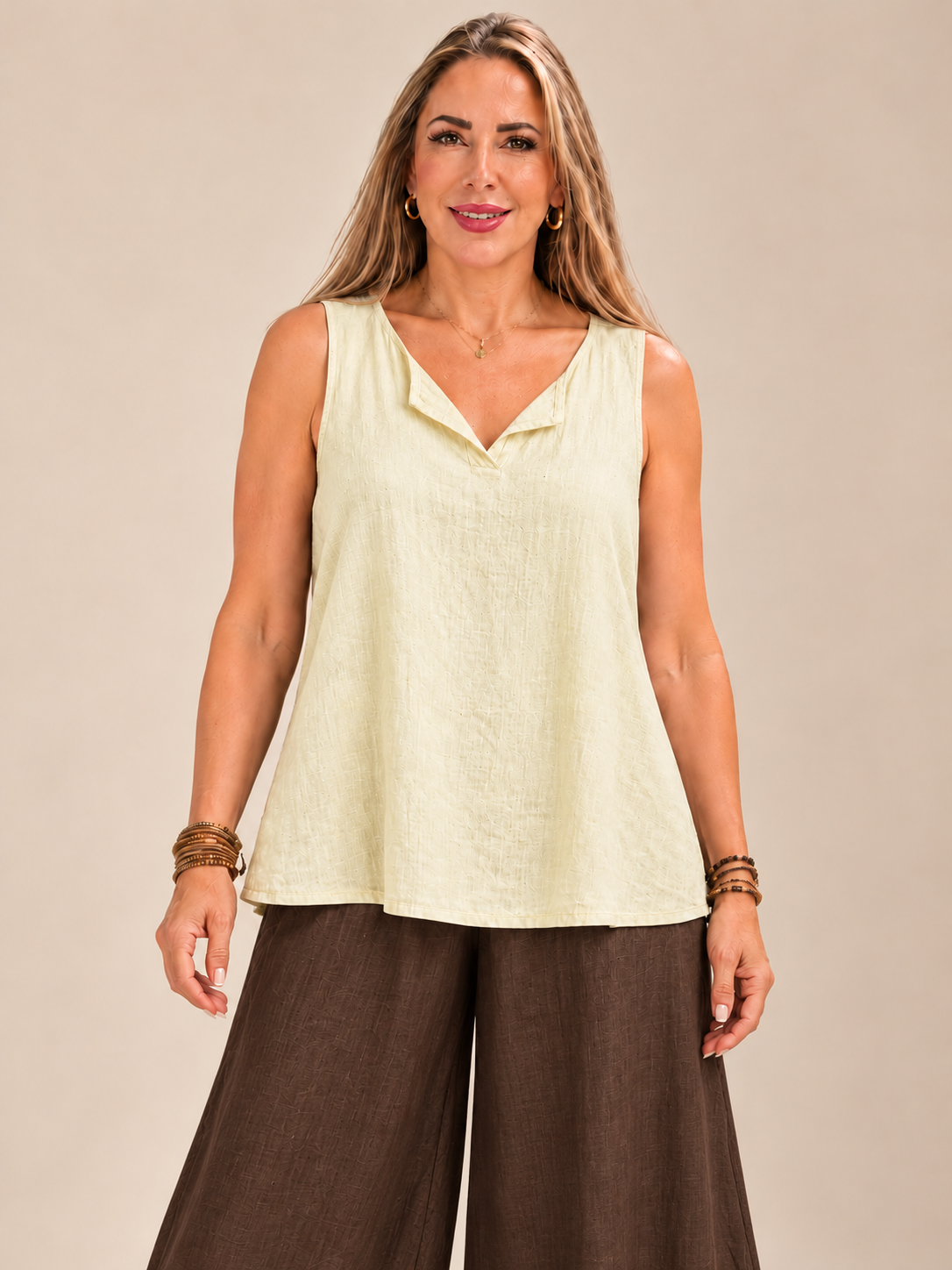 🌸 Colección de Blusas de Lino – Elegancia y Estilo