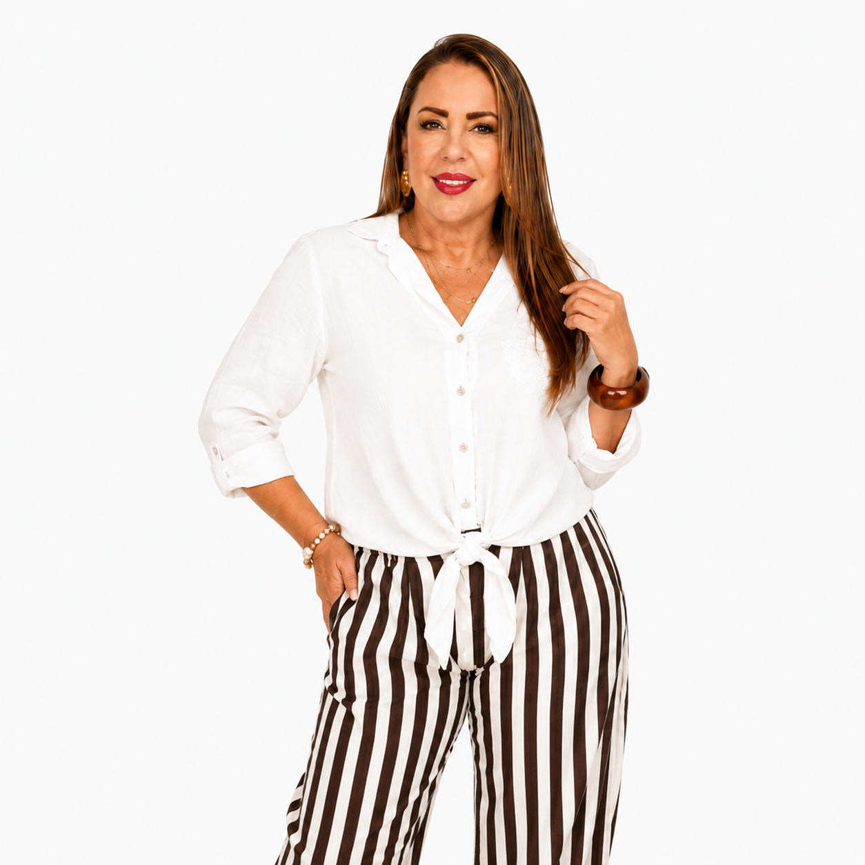 Blusa de Lino con Lentejuelas y Flor en Relieve