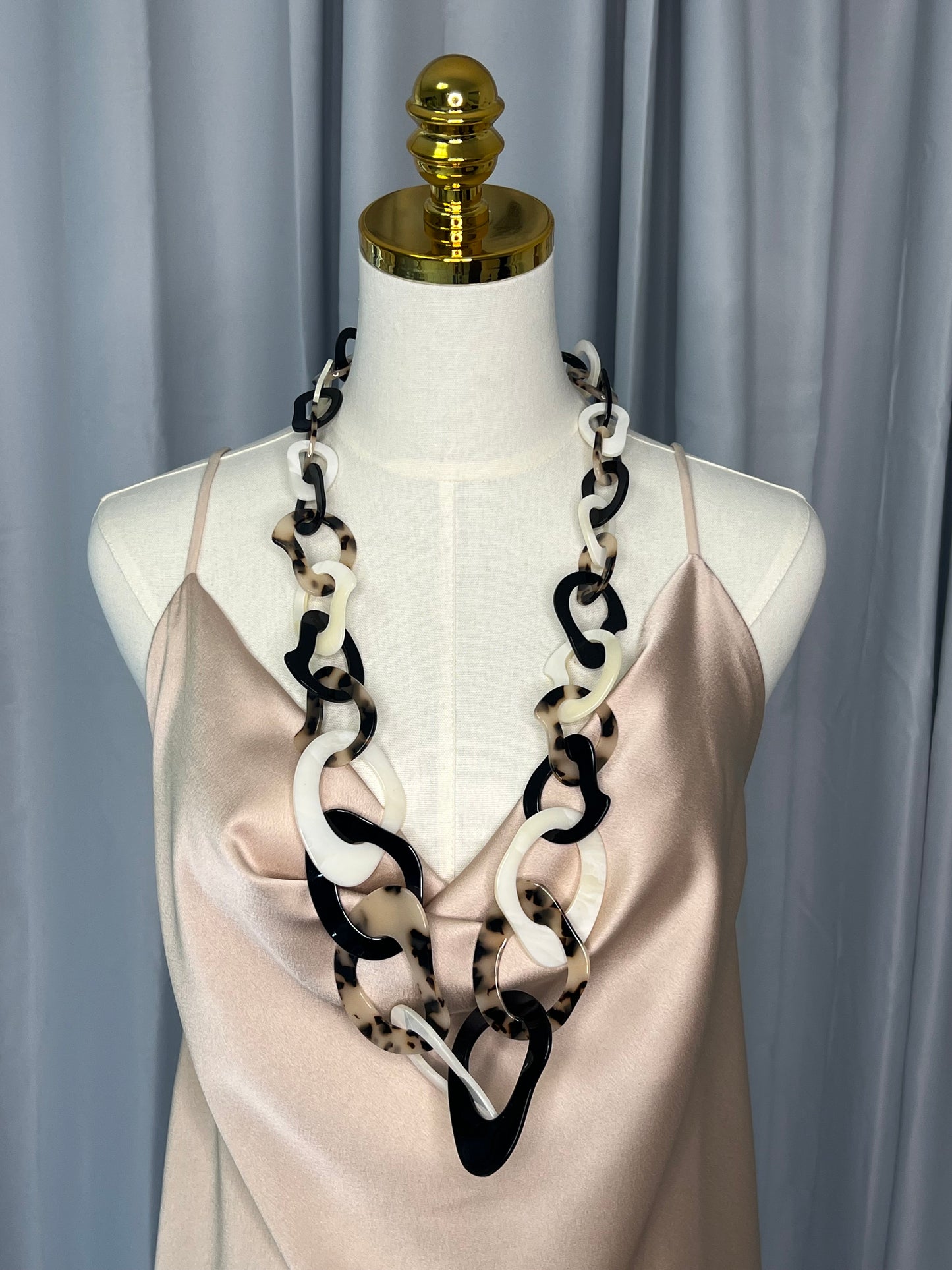 Collar de carey animal print