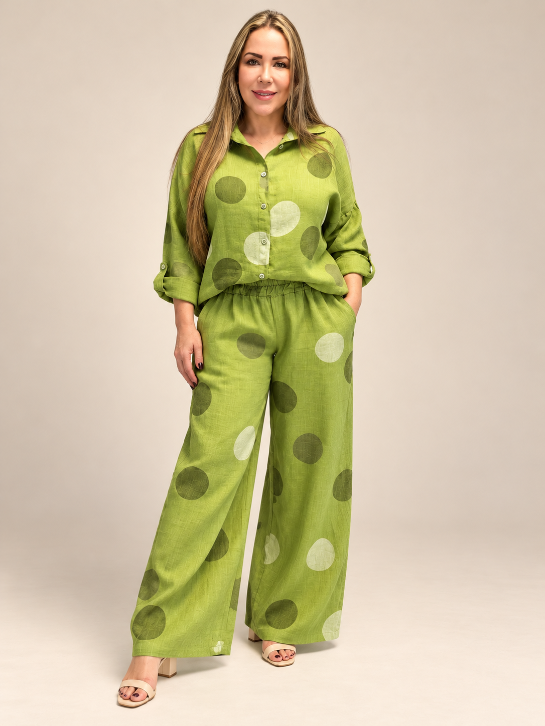 💚 Set de Lino de Dos Piezas – Lunares Elegantes